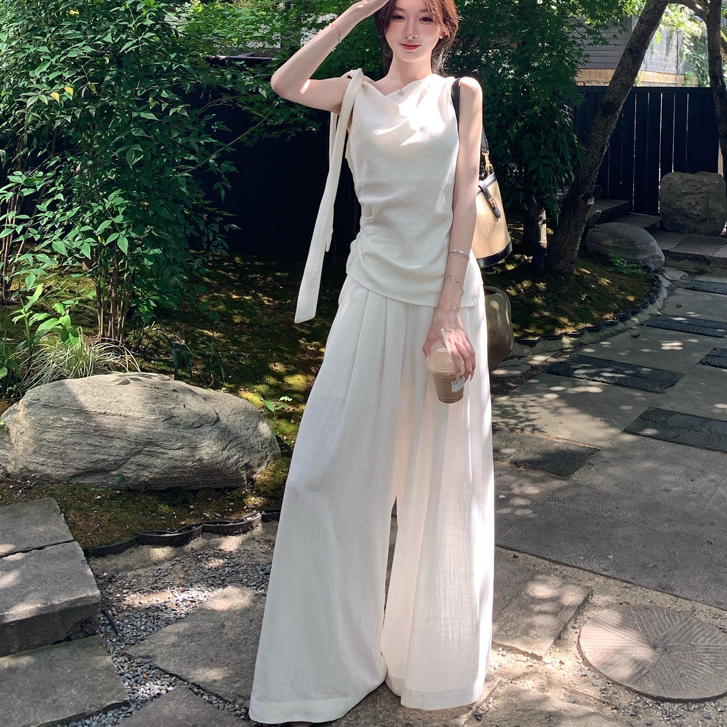 2026 Summer White Sleeveless Top and Pants Two-Piece Set for Women - Image 5