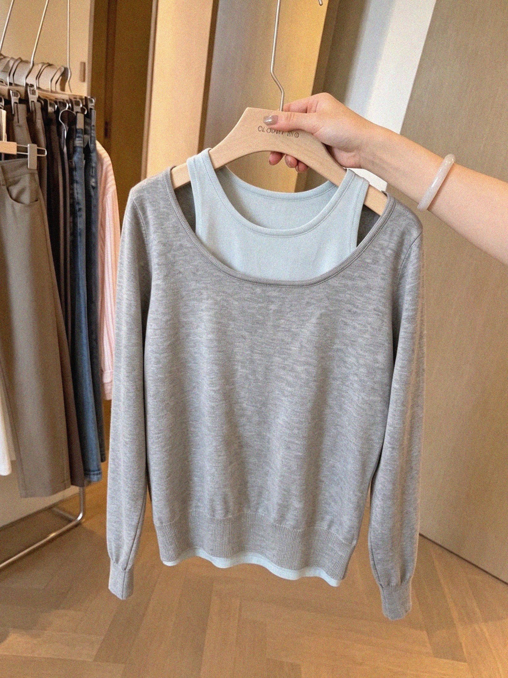 Women's Two-Piece Off-Shoulder Low-Neck Long-Sleeve Knit Top Chic Loose Fit - Style 3262b7 - Image 4